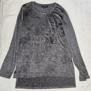 TAHARI Top Shirt Short Front Long Back Womens Size Medium Black Grey Shimmery
